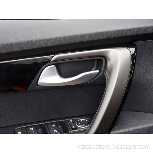 Хорошее качество Yueda Sportager 2021 Ace 2.0L Version Version Suv Besshine Car 5-дверный 5-местный 186-километровый высотой скорость